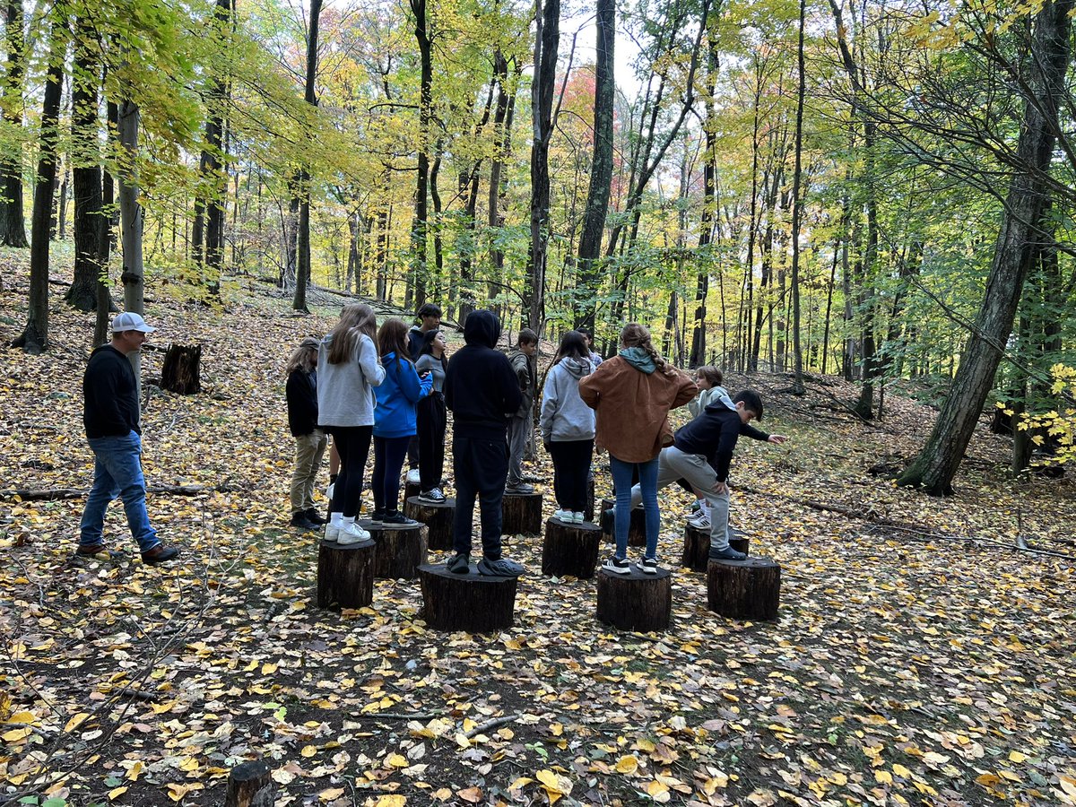 aprilljumic's tweet photo. #MHSLife takes on @CEEPNW Challenge Course - Day 2! #WeAreMHS core values in action! Such a great day! Thank you @CEEPNW! @MrsPosch_MHS @PacHS_Principal @PacHS_Calabro @Ziegelhoferg @tonateach @MahopacSchools @STRIVEmhs https://t.co/zpmZl94Wp2