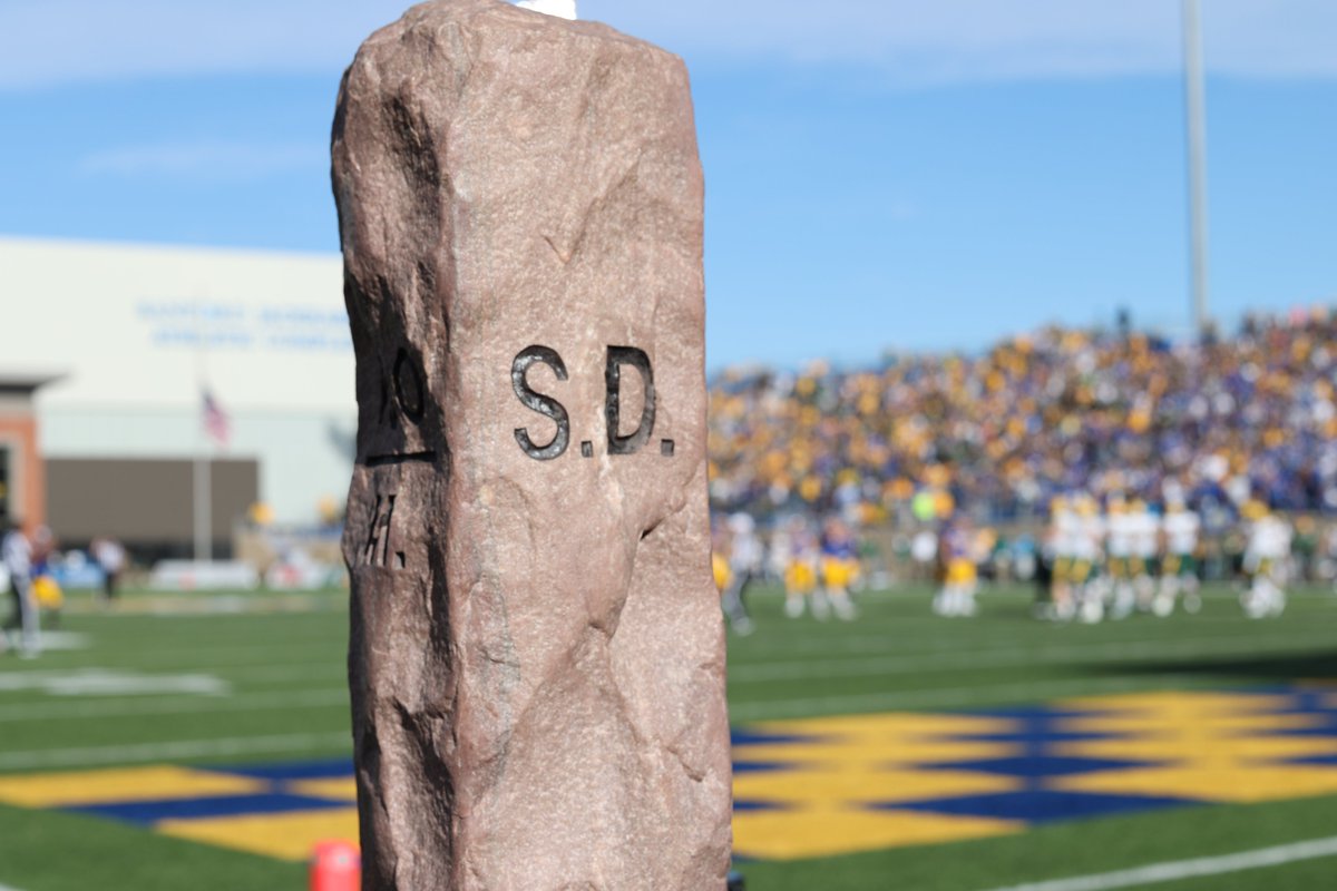 🗣️ ROLL CALL!

It's Dakota Marker day. Tell us where you are watching from! ⤵️