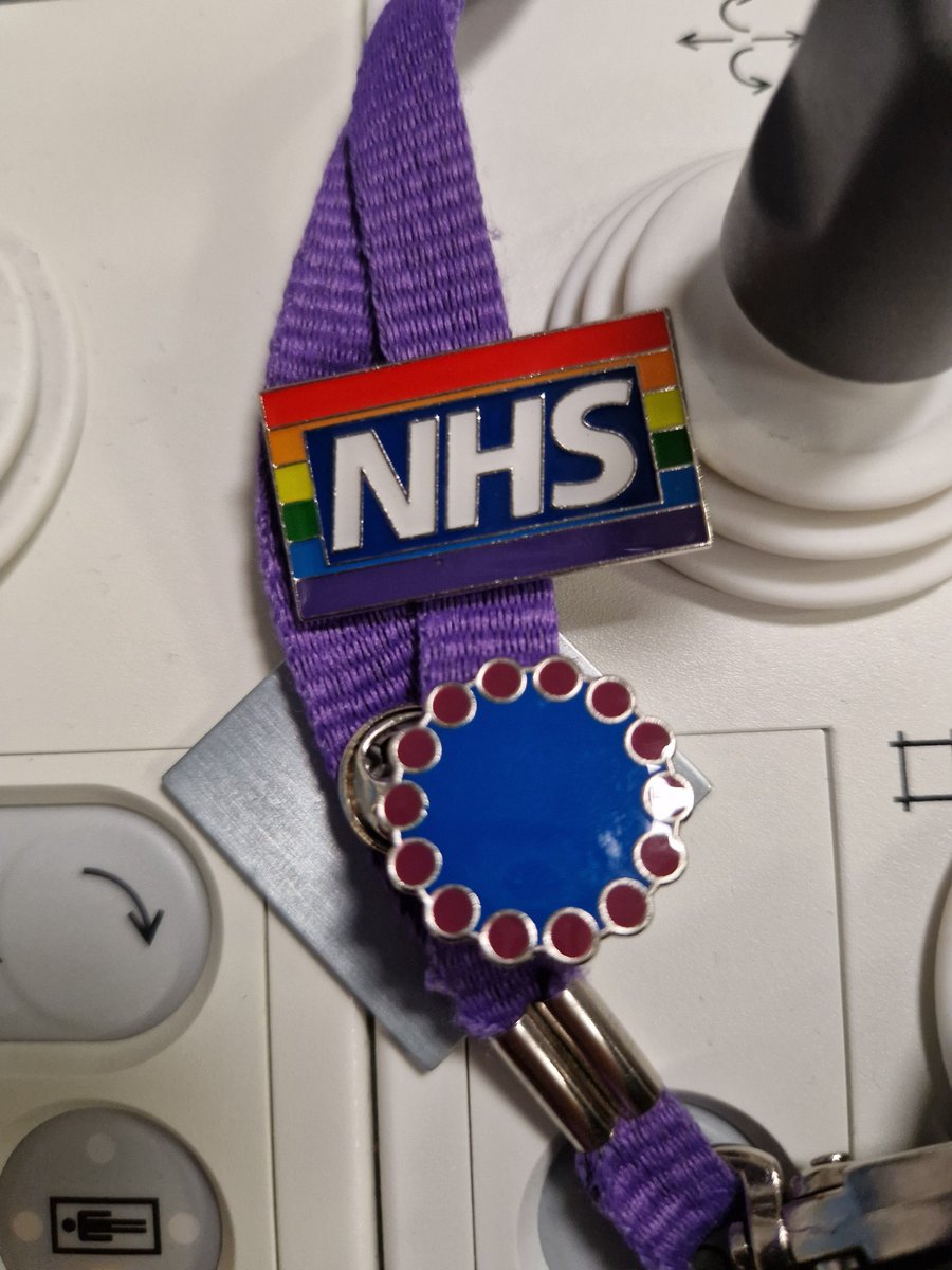 Thanks @MTWnhs  for my AHP pin badge.
#AHPsDay2022 great to be promoting all the brilliant work #radiographers and our other colleagues do 😀