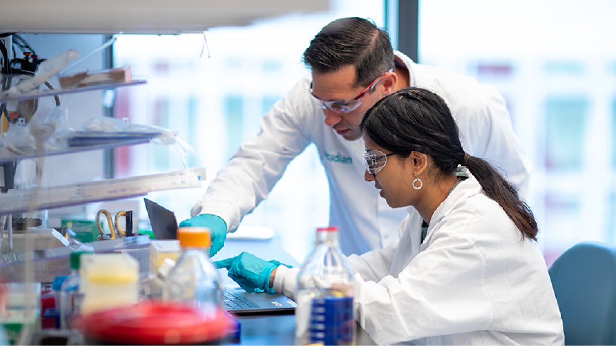 AscidianTx's tweet photo. We believe a rising tide 🌊 lifts all boats ⛵️ and our fantastic launch week and progress so far is due to the hard work 💪, focus 🔍, and passion 🔥 of ALL our Ascidians. Here’s to #RewritingRNA together 👏!
https://t.co/eO4zrkkTr2

#TeamAscidian #ExonEditing

📷: Kevin Trimmer https://t.co/Ok6ie5WXEt