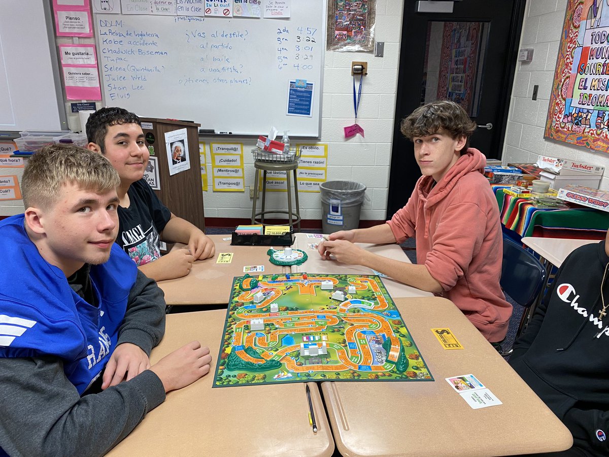 Lamphere Spanish tweet media