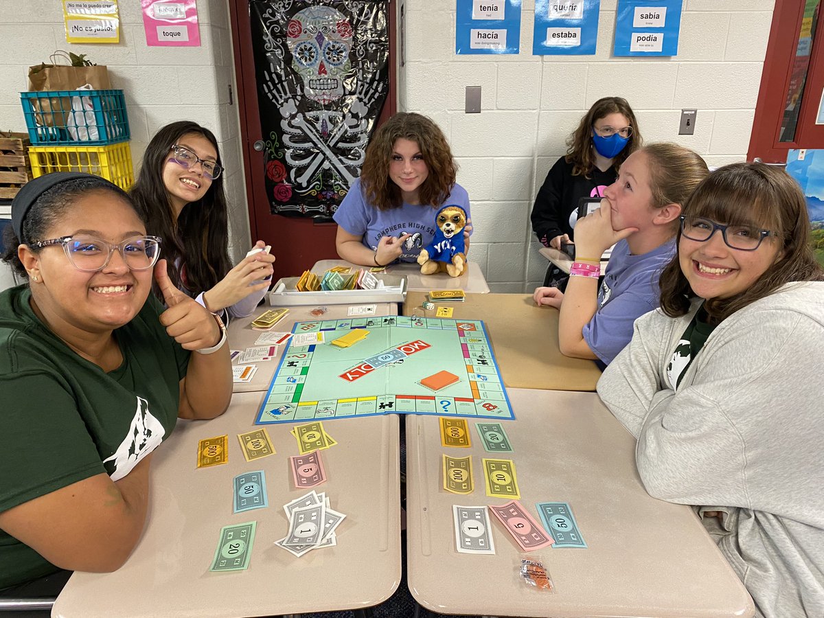 Lamphere Spanish tweet media