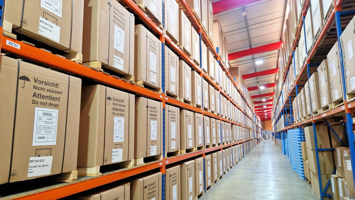 We’ve got over 150 product lines in stock and available to despatch now. Contact your local Hobart rep to find out more:
hobartuk.com/about-us/conta…

#ReadytoDeliver #Fullystocked #Fullwarehouse #Financeavailable