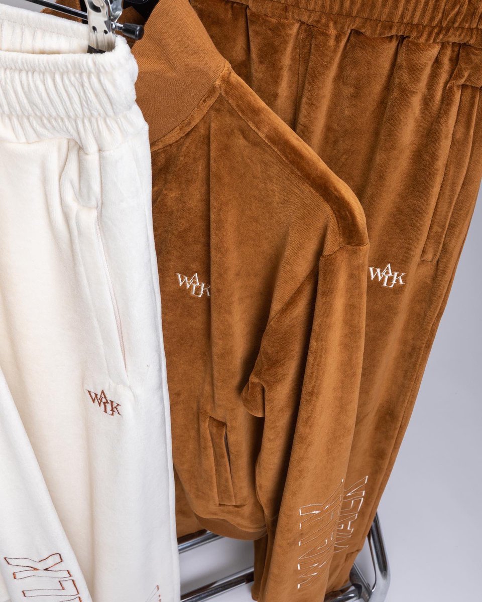 ImpactShop's tweet photo. WALK IN PARIS🚶‍♂️

On est fier de vous annoncer l’arrivée de @walkinpaname dans notre sélection de marques.
Le premier drop est dispo maintenant in-store et bientôt online 🔥 https://t.co/q4OHrwJpHj