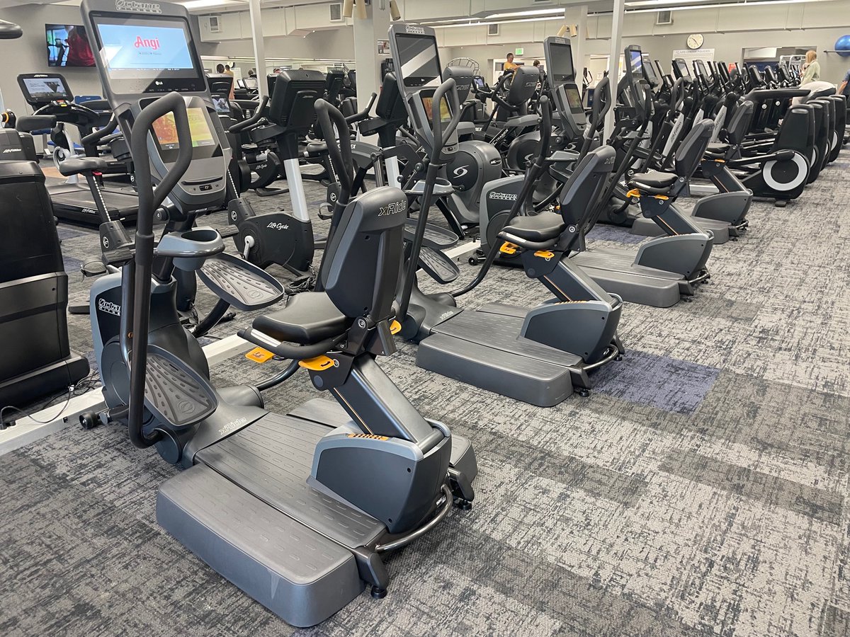 Bismarck_Y's tweet image. Look what just landed on the fitness floor: awesome new Octane equipment! #octane #lifecenter #bismarcky