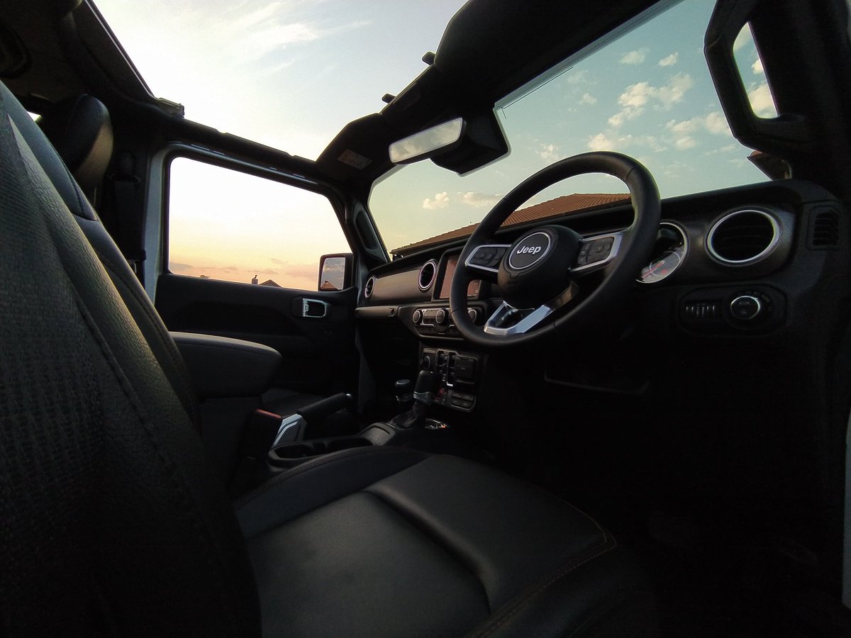 CarsInPixels on Twitter "RT OtsileJK Panoramic sunroof ain't got