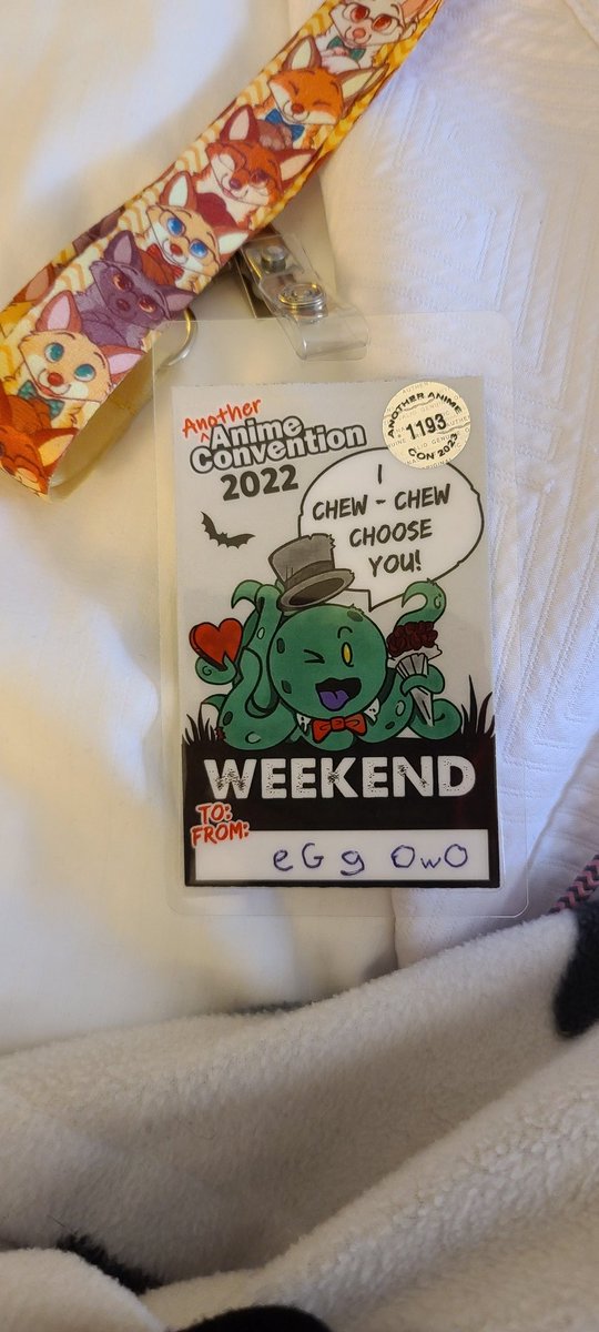 gutterpunkrat's tweet photo. They forgot to print my badge so I got to write my own name. uwu
#AAC22 https://t.co/VOY81gJZD0
