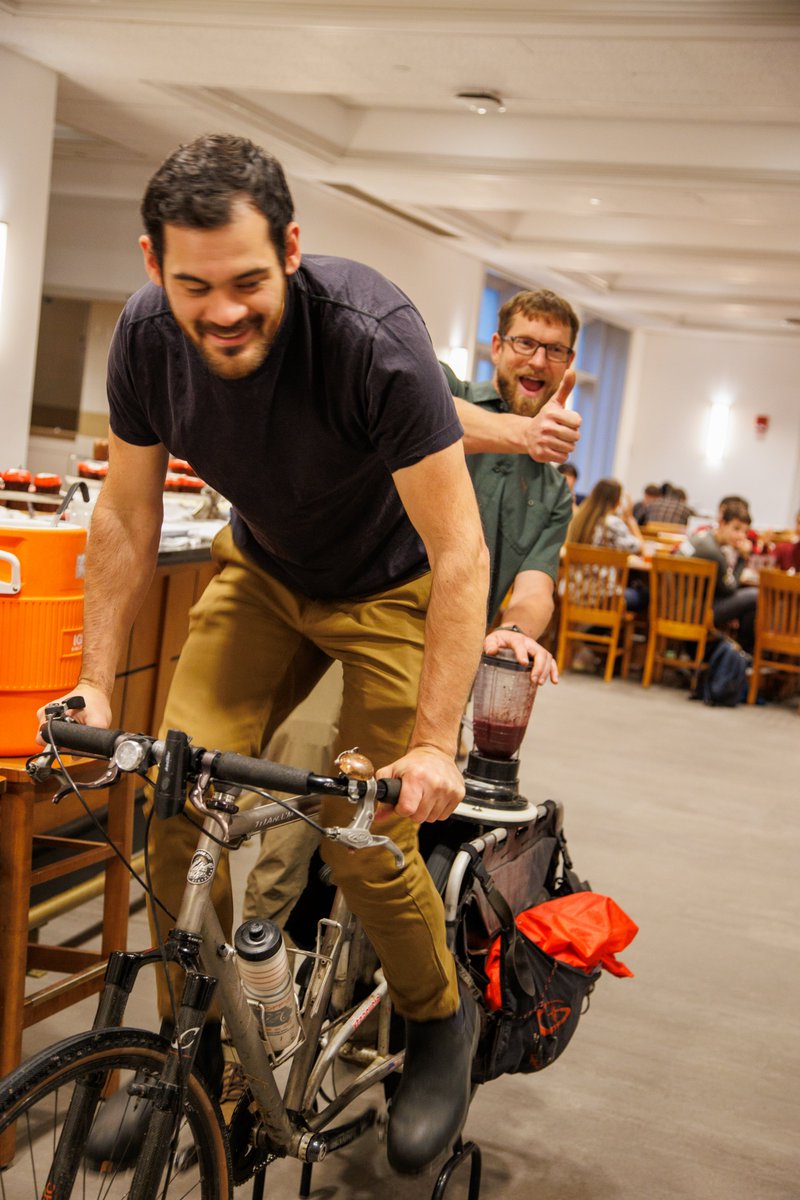 Shoutout to @ForrestCHAOS, seen here demonstrating his pedal-powered smoothie maker at last night's #Sustainability themed dinner at @Princeton's Forbes College.