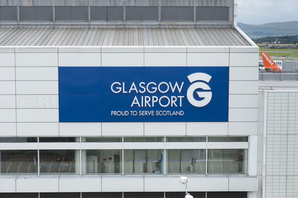 ferrovial's tweet image. Proud of @GLA_Airport 
✈ Community Investment #FlightPathFund which has awarded £4144 to ensure 20 local primary schools enjoy a children’s theatre production with an important environmental message. More here: ferrovi.al/r3ossgd2a1/