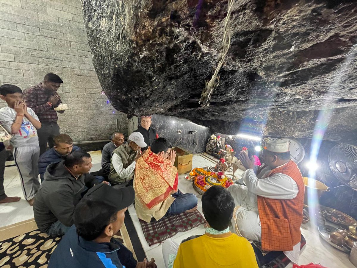 vishalnehriahp's tweet photo. #TeamVN : - माँ चामुण्डा जी के आशीर्वाद से आज धर्मशाला विधानसभा के अंतर्गत प्राथमिक स्वास्थ्य केन्द्र,चामुण्डा को सामुदायिक स्वास्थ्य केन्द्र में स्तरोन्नत करने पर माननीय मुख्यमंत्री श्री @jairamthakurbjp जी व प्रदेश मंत्रिमंडल का आभार |#मिशनरिपीट2022 #BJPGovt #india #dharamshala https://t.co/KcnelyaWFQ
