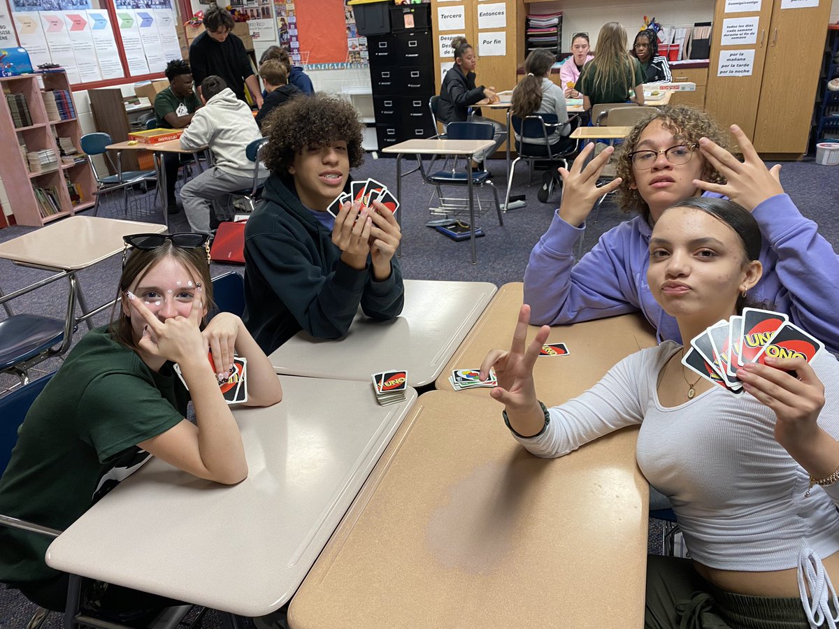 Lamphere Spanish tweet media