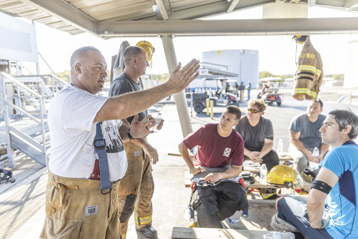 Phillips 66 Corporate Emergency Response completed its second Fire School of the year. 🚒

Fire School unites some of the company’s best emergency responders, preparing them for potentially dangerous situations while representing our values of safety, honor and commitment.