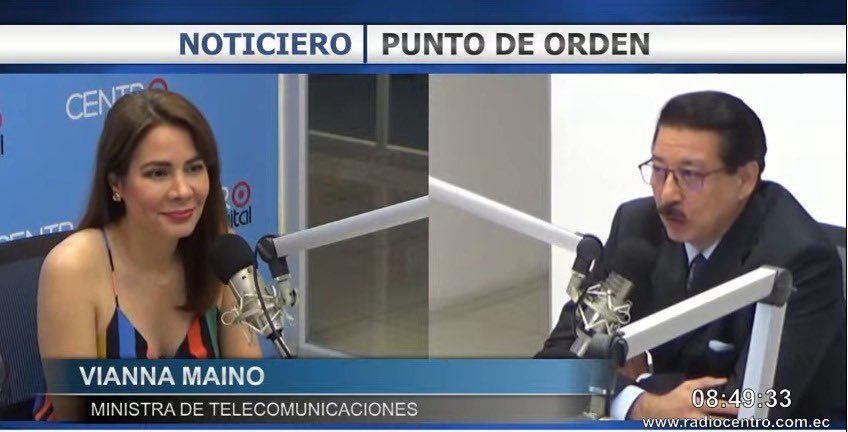 vmaino's tweet photo. Vivir sin conectividad es como vivir en una isla.

En @radiocentroec con @pochoharbEC y #NelsonGuim detallé las acciones que han conectado 3.75 millones de personas con WiFi gratuito y 4G. Articulamos con sector privado. Próximamente traeremos buenas noticias con @SpaceXStarlink https://t.co/1qNNXSVhrQ