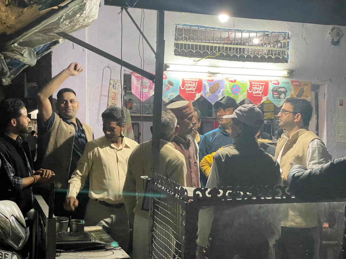 ianujsharmabjp's tweet photo. #TeamVN :- माँ चामुण्डा जी के आशीर्वाद से आज धर्मशाला विधानसभा के अंतर्गत प्राथमिक स्वास्थ्य केन्द्र,चामुण्डा को सामुदायिक स्वास्थ्य केन्द्र में स्तरोन्नत करने पर माननीय मुख्यमंत्री श्री @jairamthakurbjp जी व प्रदेश मंत्रिमंडल का आभार|#मिशनरिपीट2022 #dharamshala @vishalnehriahp https://t.co/ArjSFMbtRV