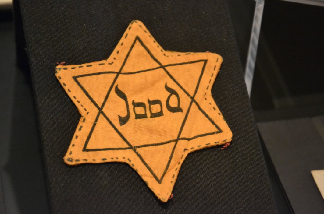 October 14, 1942 | 1,711 Jewish men, women and children arrive from #Westerbork transit camp, from the occupied Netherlands. 1,291 are killed in the gas chambers that very same day.