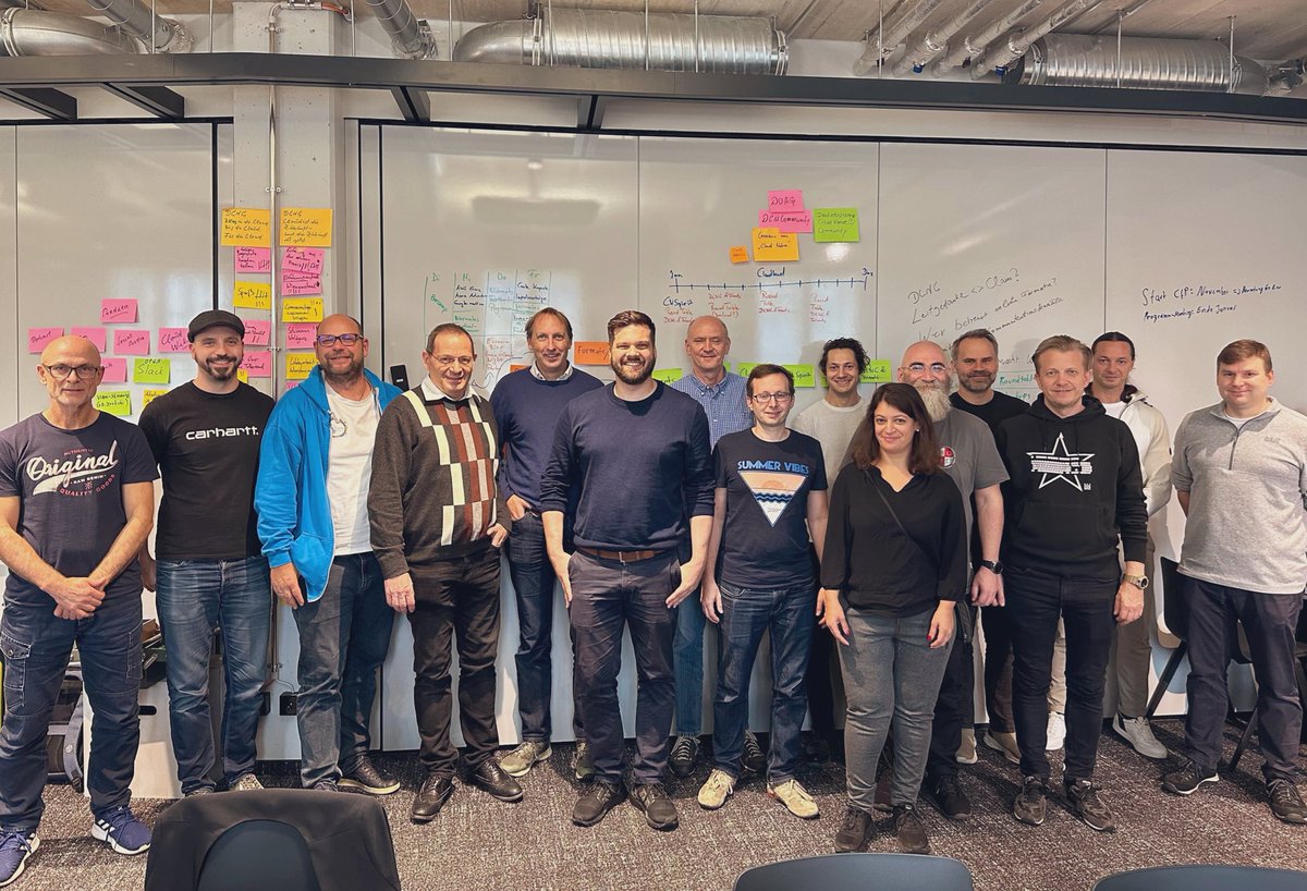 KICK OFF workshop day for CloudLand festival 2023 with <a href="/andre_sept/">André Sept</a> <a href="/bfindeiss/">Bernhard Findeiss</a> <a href="/AlAlyoussef/">Carmen Al-Youssef</a> @AndreasBadelt <a href="/FrankPrechtel/">Frank Prechtel</a> @FlorianHeubeck <a href="/mparbel/">Matthias Parbel 🇪🇺 @map@social.heise.de</a> <a href="/raupach/">raupach</a> <a href="/L_yordanov/">lyubomir yordanov</a> <a href="/SourceKnights/">Oliver Szymanski</a> and many more #wolkenureinwohnergemeinschaft #DCNC cc <a href="/Cloudlandorg/">CloudLand Festival</a> <a href="/DOAGeV/">DOAG e.V.</a>