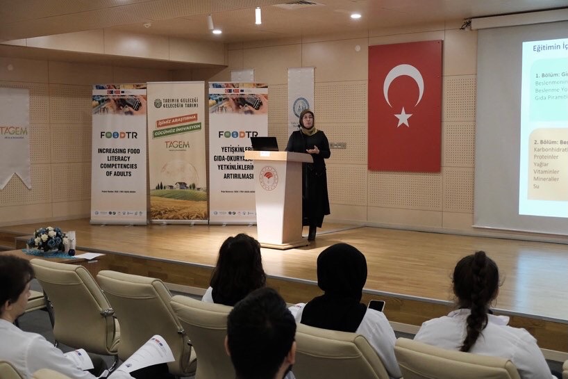 Erasmus günleri kapsamında Bursa Gıda ve Yem Kontrol Merkez Araştırma Enstitüsü Müdürlüğünde 14.10.2022 tarihinde ‘Gıda-okuryazarlığı nedir?’ Semineri düzenlendi <a href="/ulusalajans/">Türkiye Ulusal Ajansı 🇹🇷 Turkish NA</a> #ErasmusDays2022