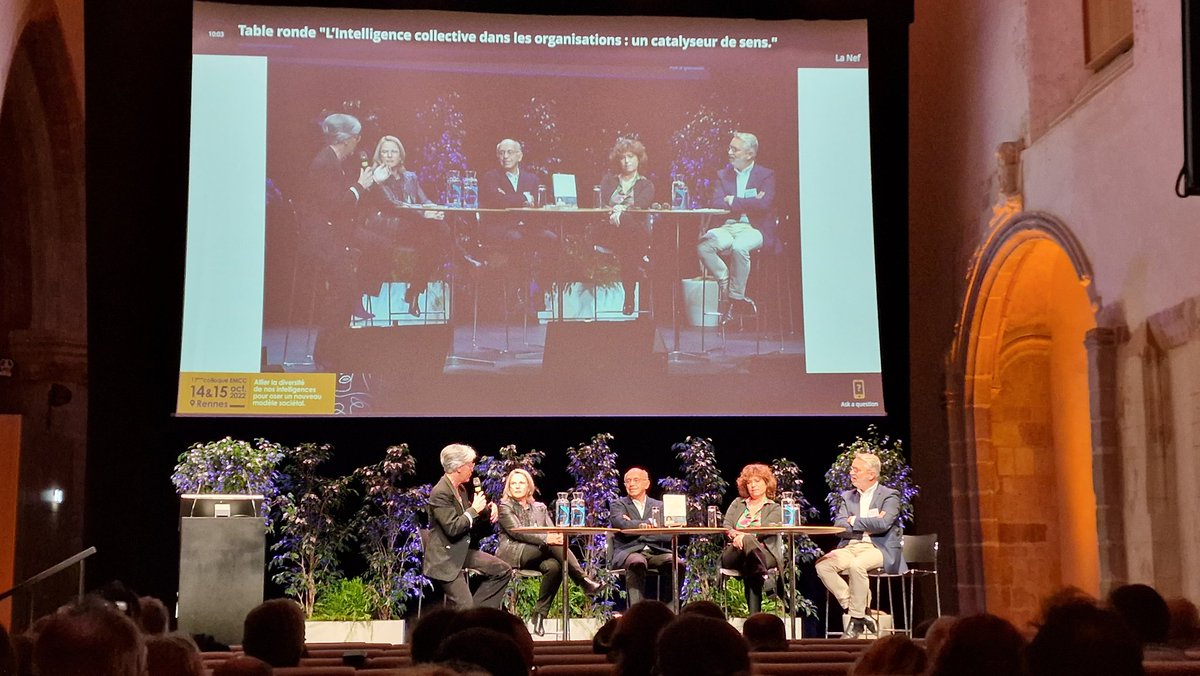 17ème Colloque <a href="/EMCCFrance/">EMCC France</a>
Ce matin interview de Mélanie Lévy-Thiébaut <a href="/LevyThiebaut/">Levy-Thiébaut Mélanie</a>, Cheffe d'orchestre puis table ronde sur l'#intelligencecollective : "la connexion des énergies permet de s'élever collectivement"
<a href="/damquillet/">Damien Quillet</a> <a href="/PierreWeill35/">Pierre Weill</a>
Christel Huet-Rougier