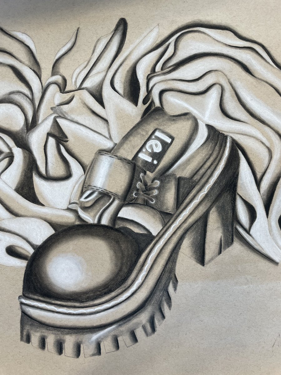 Wow, these charcoal shoes!  Love the way students captured the highlights and shadows ✍️ 🤩 #charcoal #artsed <a href="/MonticelloHigh/">Monticello High</a> @bethcosta6 <a href="/ACPSFineArts/">ACPS Arts</a> <a href="/lisaperegoy511/">Lisa Peregoy</a>