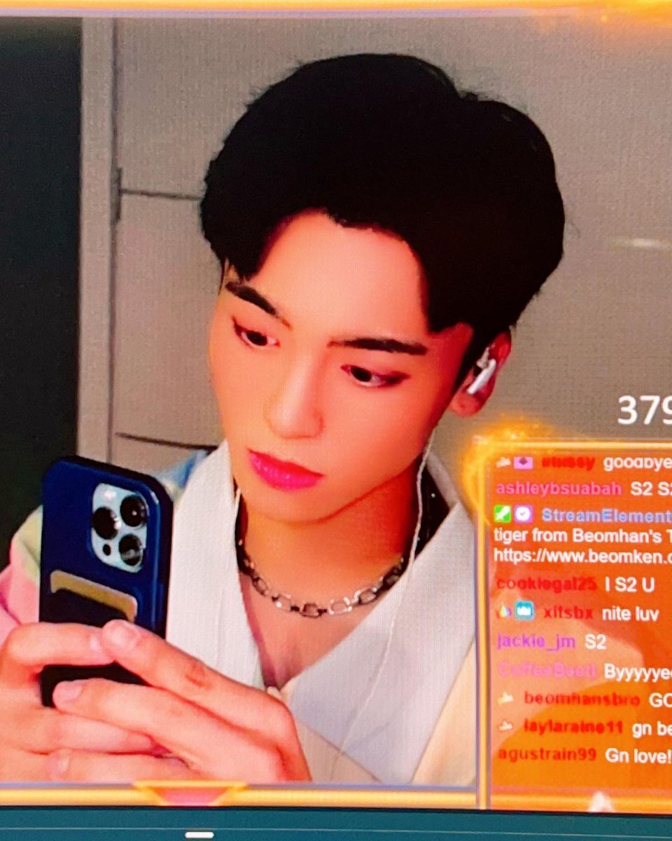LISTENUP_ARG's tweet photo. [13.10.2022/Instagram]💚 Actualización de Beomhan: 

"¡¡Hace tanto que no hacía directos con ustedes!! Las/os quiero tanto💕" 

•[𝘾𝙧𝙚𝙙𝙞𝙩.: Ig: mont_arena]
•[Traducido por: Listen Up! - Argentina]

#BEOMHAN #범한 #mont_arena #montarena #MONT #MONTKPOP #몬트 https://t.co/mNerO27ZAA