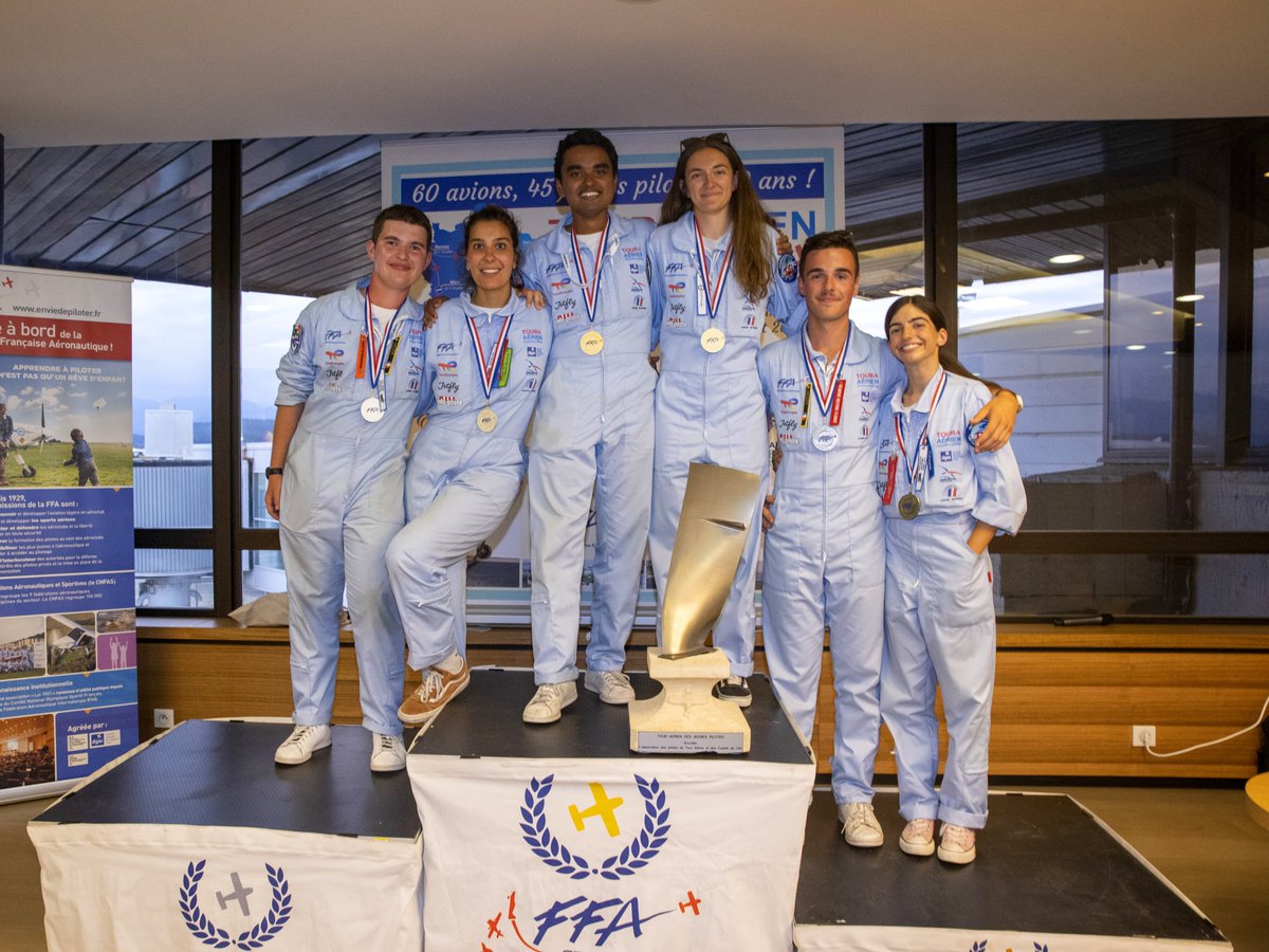 Valentin 🐧 tweet media