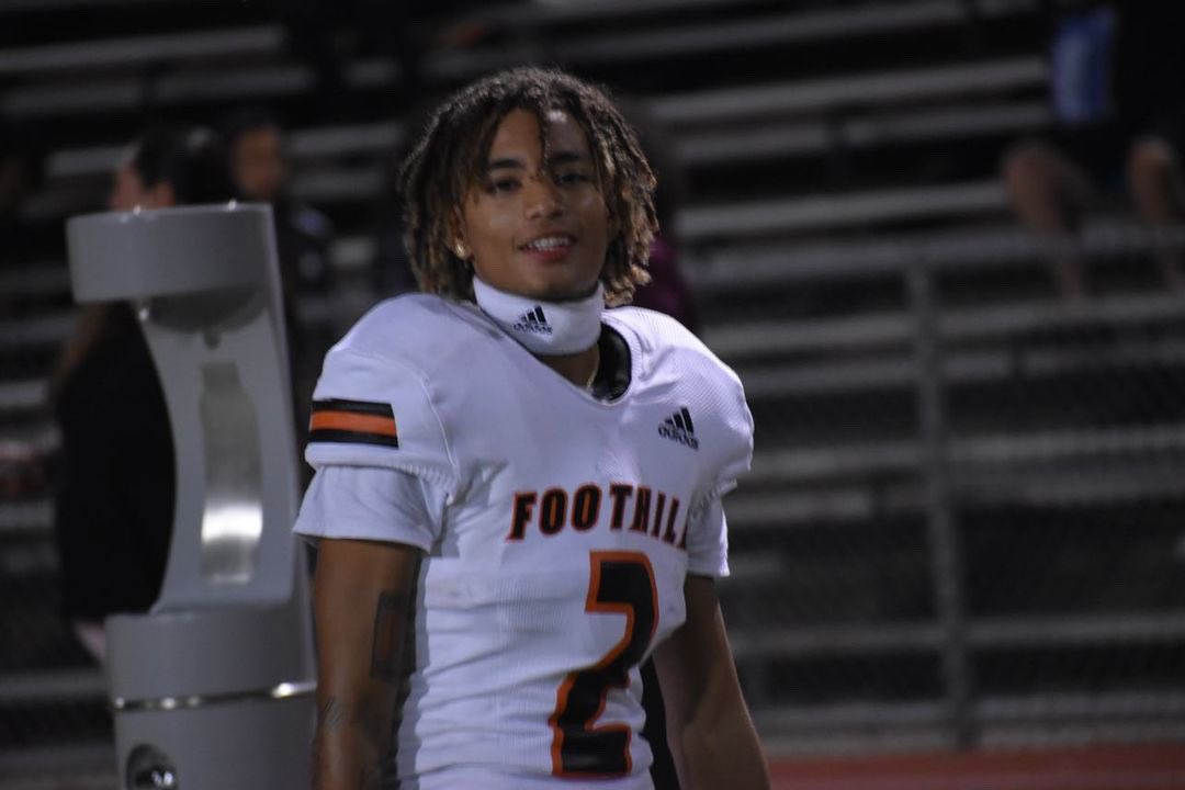 isaiah_bonton's tweet photo. When you put in the work. That’s when ⭐️’s shine. #Co2024 #foothillhighschool #Isaiahbonton @SacBee_JoeD @247Sports @BrandonHuffman @westcoastpreps_ @PrepRedzoneCA @On3Recruits @RivalsCamp @TheeCoachSuso @LJLtrain15 @CoachEJisom https://t.co/DrJQH6xJwX