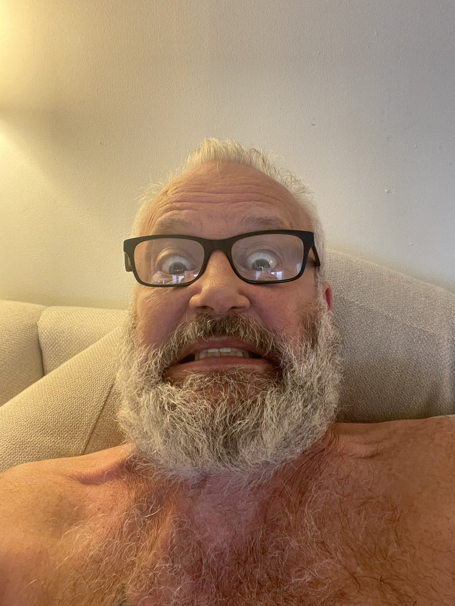 diomyx1's tweet photo. @welshroadhog @daviesl5 Being a man of my word (I genuinely didn’t see your entry Lee) and as you were the first to give the right answer, I’ll honour both winners with a kit each..
I can’t be any fairer than that..!
This is my #ForForksSake face
#trustUncleAlbert https://t.co/XXc3WUBEuL