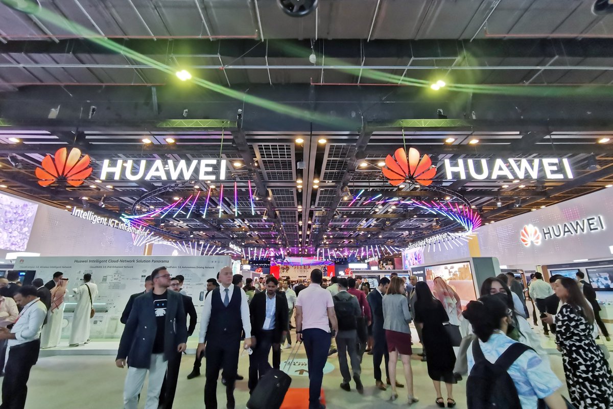 Huawei_StevenYi's tweet photo. Another successful year for #Huawei at #Gitex2022. We showcased latest innovations in 5.5G, reinforced our commitment to digital transformation, presented our determination to support sustainability and achieve carbon-neutral objectives. https://t.co/0glCSa60mC
