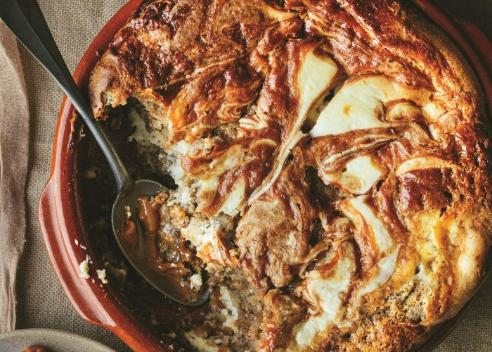 If there is one thing you should #bake this weekend it is Giovanna Fletcher's sticky toffee cheesecake pudding #recipe, from @beder_uk's new cookbook Eat With Beder. Comfort food at its finest. Get the recipe here: bit.ly/3MwpPEC