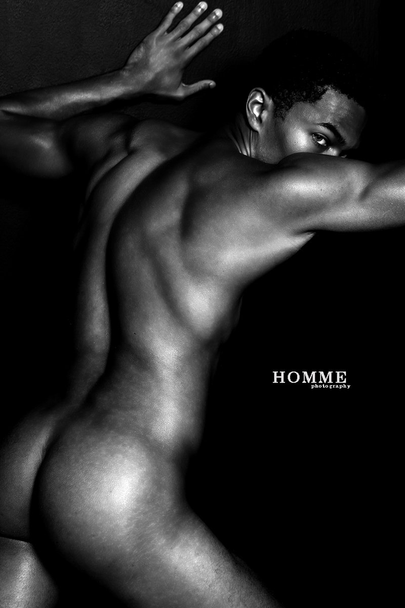 hommebyat's tweet photo. From the vault, and I love this image.

Model | @seanxavierxxx 
ph | @hommebyat 
Orlando
.
#seanxavier #homme #Hommephotography #malemodel #malephotography #babygotback #cheekbonesfordays https://t.co/ywcDTTG6HU