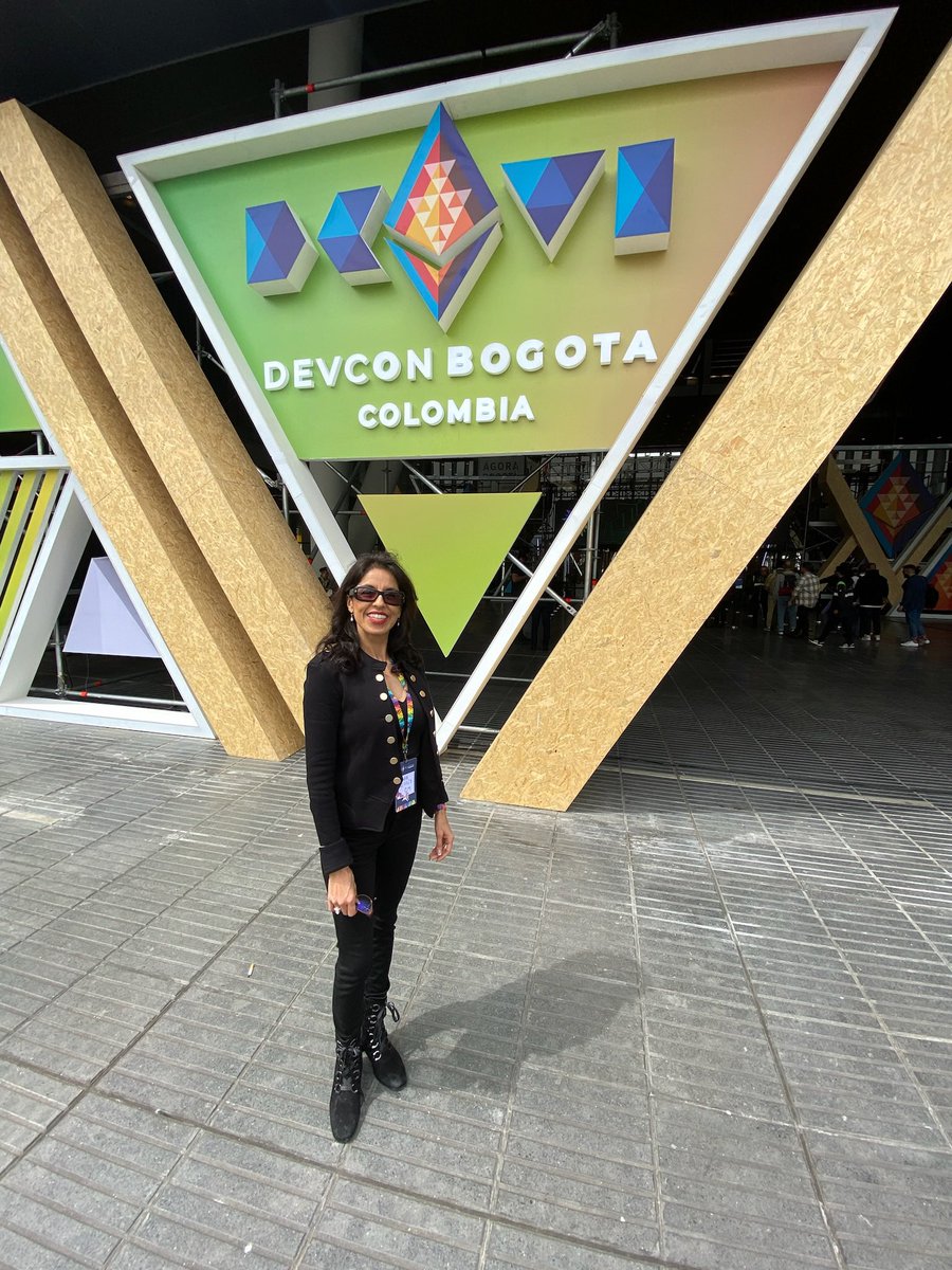 LearnMoreWithC4's tweet photo. Today is the last day of DevCon and our #Ethereum trivia session starts in less than 20 minutes at the Women Leaders in Web3 community hub and you do NOT want to miss the dynamic @EldaEllis!

Here she is in action yesterday! https://t.co/EZWQgl0xUv