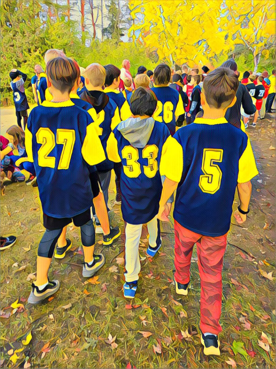 JeanLittlePS's tweet photo. Huge congratulations to our Junior X Country Team.  The did an amazing job representing Jean little at the meet in Rockwood yesterday. https://t.co/n1wXb4FNGU