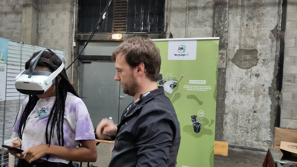 RFFLabs (@rfflabs) on Twitter photo et nos amis de <a href="/LilleMakers/">Lille Makers</a> ou encore Vrai studio avec #RecyclageVR venu d'Occitanie. @MakerFaireFR #MFLille et nos amis de <a href="/LilleMakers/">Lille Makers</a> ou encore Vrai studio avec #RecyclageVR venu d'Occitanie. @MakerFaireFR #MFLille