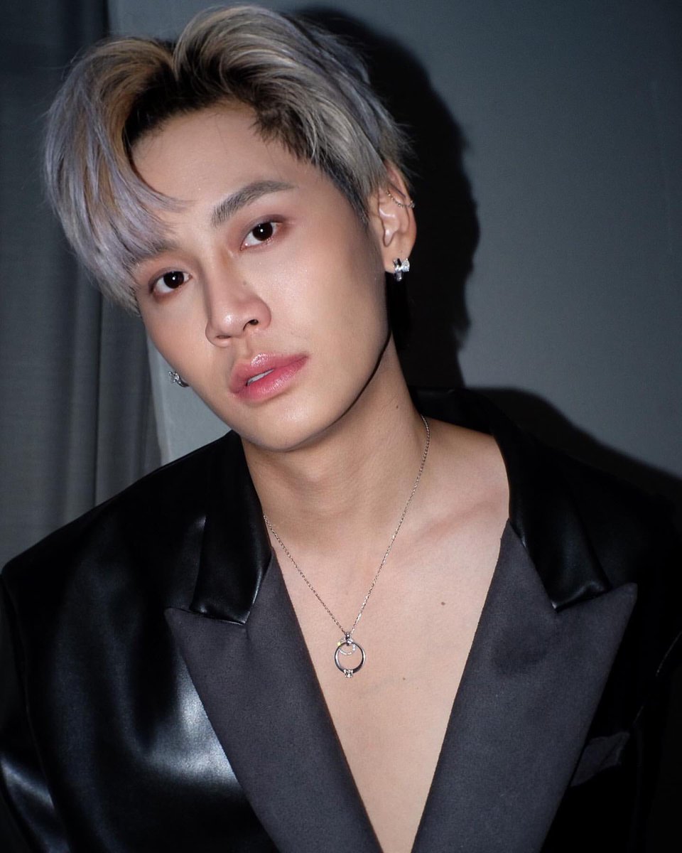 BounPrem_TH_OFC's tweet photo. [14.10.2022] IG updated : makechatup 

พี่บุ๋น~ หล่อเกินปุยมุ้ยย 🥰 

// ฝากกด ♥️ ด้วยนะค้าา
📍 https://t.co/f5eLrdnv28

#bb0un https://t.co/N0kISKD76m
