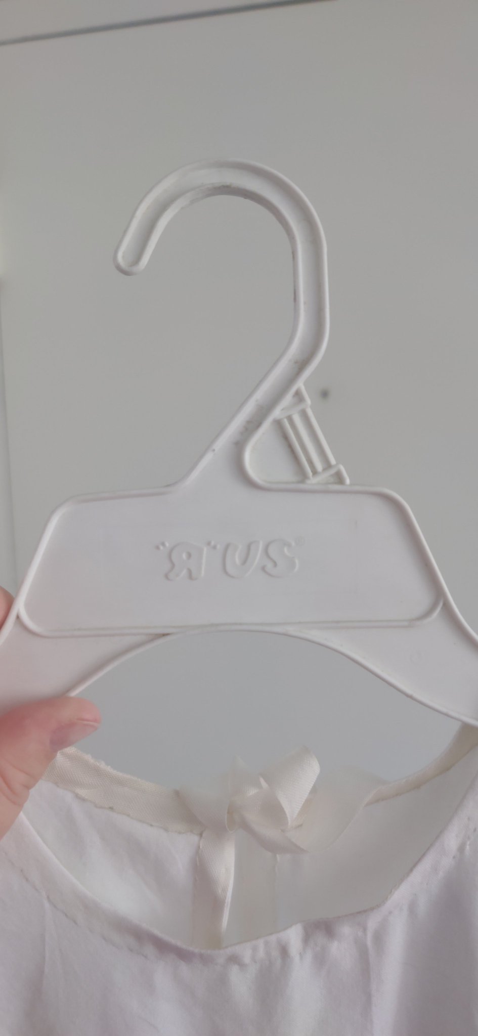 TW Pornstars Saffron Burke. Twitter. I just realized that this hanger