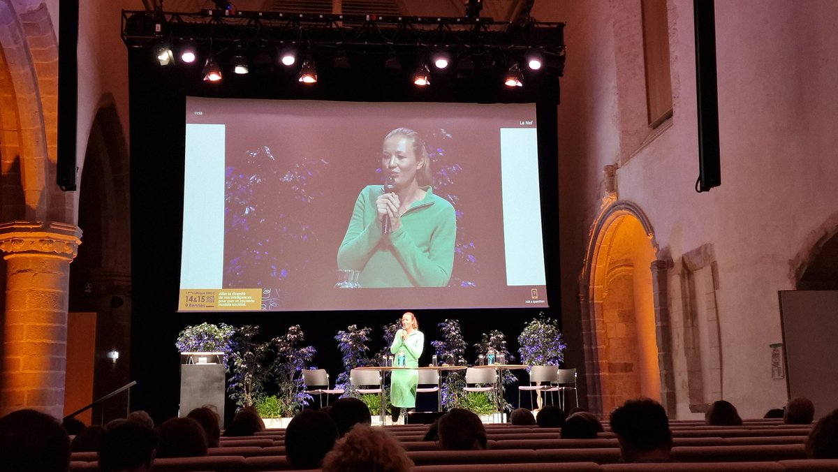 PDLpro's tweet photo. 17ème Colloque @EMCCFrance
Fin de matinée conférence et table ronde sur la #Neurodiversity : "Je suis différent comme toi : une richesse pour l'Entreprise."
Liliya Reshetnyak Sylvia Porta @mpoeydomenge @FerialFuron  Louis de Nassau https://t.co/XN3UNp2m4K