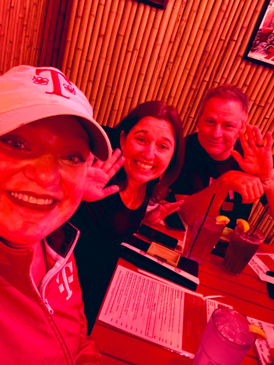 morganlynn4711's tweet photo. What a week it has been- collaboration, growth, intention, visits from leadership and Q4 alignment. All made possible by the AMAZING team I get to support, the peers Im lucky to work with and the unwavering support from the leaders I report to! Thanks for an amazing week in SMRA! https://t.co/Bltp6WV1lZ