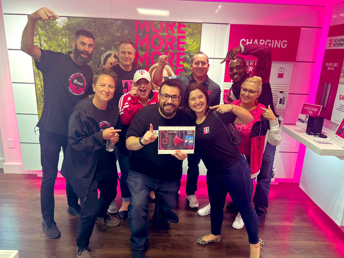 morganlynn4711's tweet photo. What a week it has been- collaboration, growth, intention, visits from leadership and Q4 alignment. All made possible by the AMAZING team I get to support, the peers Im lucky to work with and the unwavering support from the leaders I report to! Thanks for an amazing week in SMRA! https://t.co/Bltp6WV1lZ