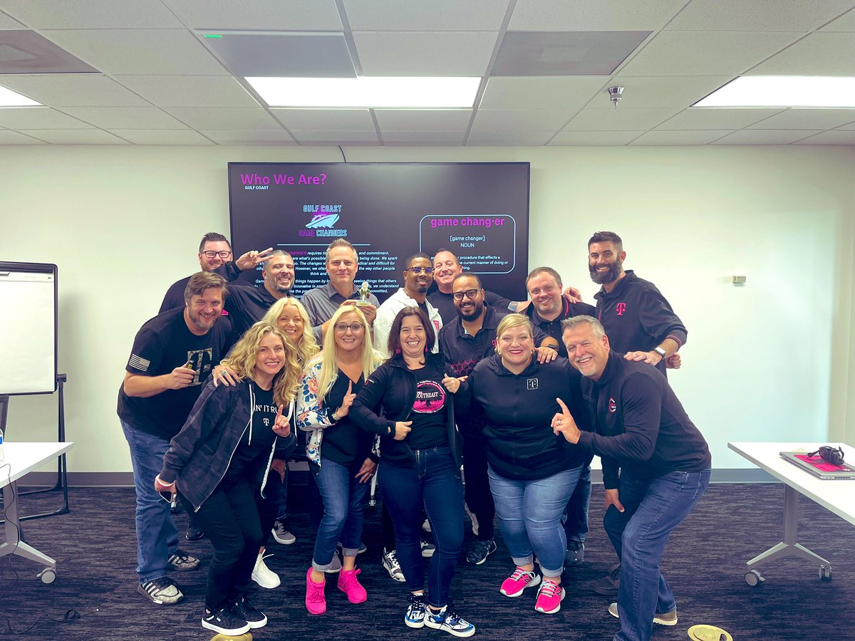 morganlynn4711's tweet photo. What a week it has been- collaboration, growth, intention, visits from leadership and Q4 alignment. All made possible by the AMAZING team I get to support, the peers Im lucky to work with and the unwavering support from the leaders I report to! Thanks for an amazing week in SMRA! https://t.co/Bltp6WV1lZ