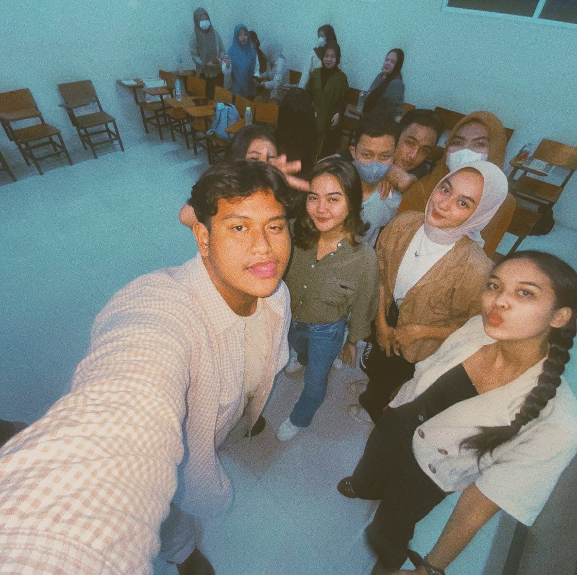 beezqueed's tweet photo. kuliah https://t.co/ArvEIThKCM