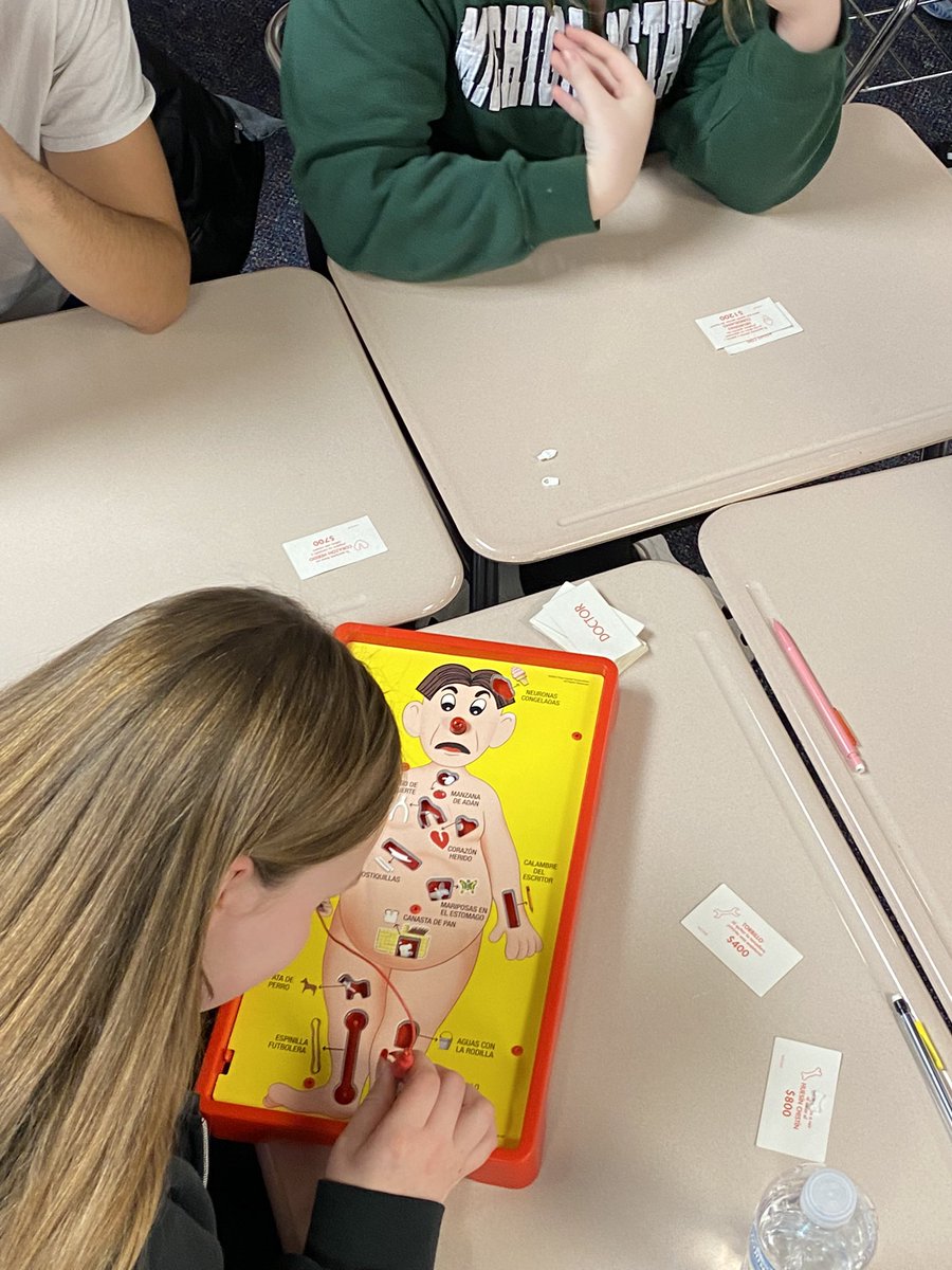 Lamphere Spanish tweet media