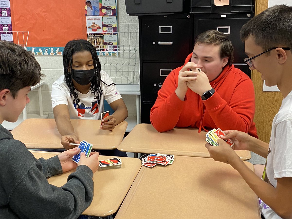 Lamphere Spanish tweet media