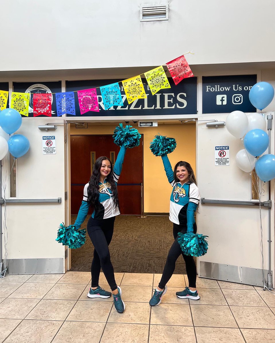Jaguars's tweet photo. We were honored to have Taylor and Olivia represent us at yesterday’s Hispanic Heritage Month event at Global Outreach Charter Academy!
#SomosDUUUVAL https://t.co/Xw0FGkzGIM
