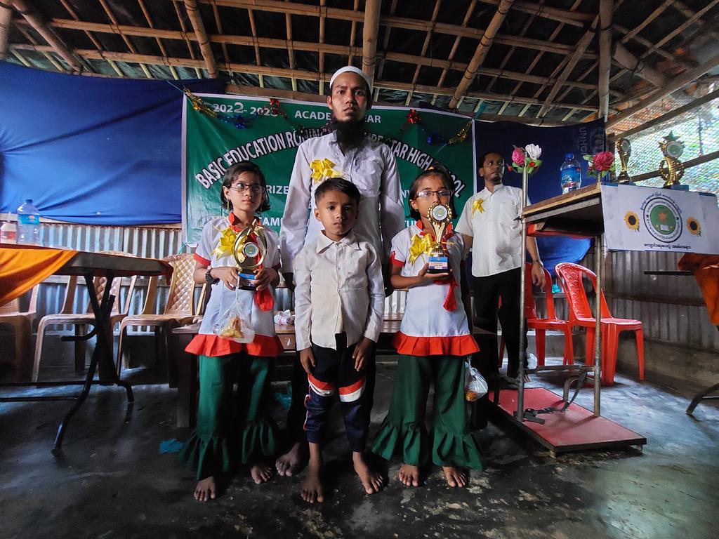 EdiriseMdw's tweet photo. We are giving the milk of education to our young generations to be coming a wonderful Rohingya Future Star https://t.co/bWmsffxal2