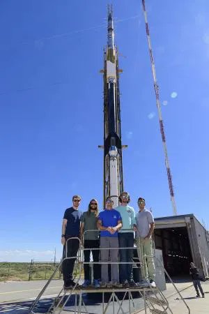 PSUScience's tweet photo. "We built the gratings on tREXS molecule-by-molecule in the nanofabrication lab at Penn State. The gratings are our pride and joy." — @AstroPSU researcher @mcentaffergroup on #PennState's high-precision X-ray instrument, tREXS, recently launched by @NASA https://t.co/E6OL1Lw1fP https://t.co/v0yHbE93Df