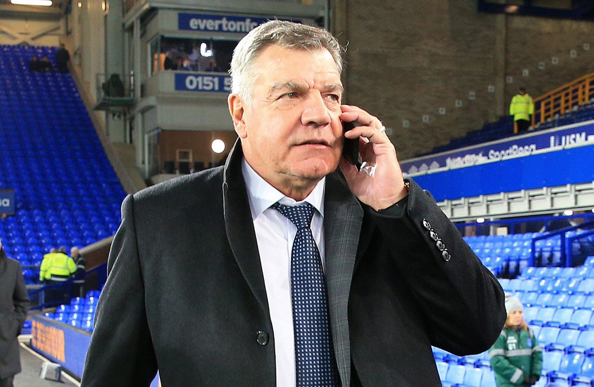 _joebinghamtwit's tweet photo. Country is in trouble, pressure on Truss to resign - give it to Big Sam until the end of the season https://t.co/A3f5bYbEYm