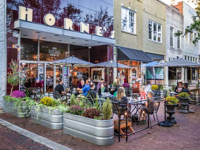 HartzSearch's tweet image. Compassion is 🗝. @CarolinaCollaborativeCommunityCare is searching for its Executive Director! Explore this new opportunity to put your innovative and collaboration🤝 skills to great use. 
Check it out 🔽
conta.cc/3McT3Zf