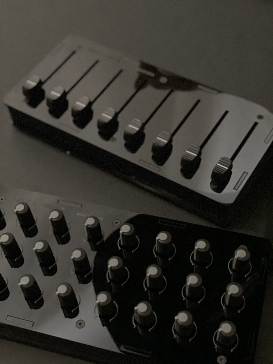 Hi all! Our newbies in black are available for order! Trying this as a limited edition..