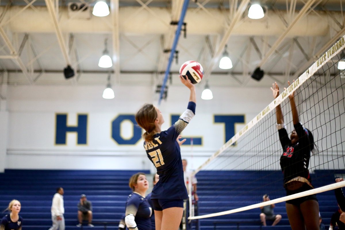 WSDinfo's tweet photo. Stopped by to cheer on Holt Volleyball π yesterday. That was a fun one to check off @DrTormalaWSD's #first100daychecklist! β @HoltADOffice https://t.co/Wedwa6XGLu