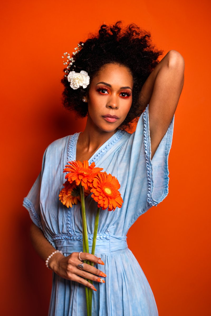 CBCEyeopener's tweet photo. At 8:20, @Mack_CBC brings us our weekly spotlight on local musicians. Today we meet neo-soul artist, @sashaevibes  

📷 Esther Cho Photography (@estherchophotography) https://t.co/25UlZQSbbJ